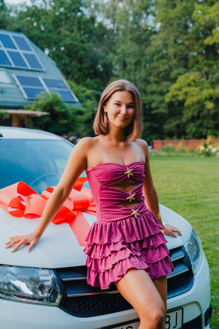 18nastka Klaudii-407