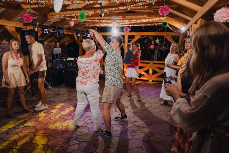 18nastka Klaudii-507