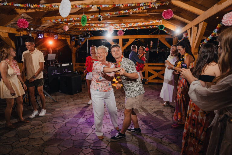 18nastka Klaudii-508