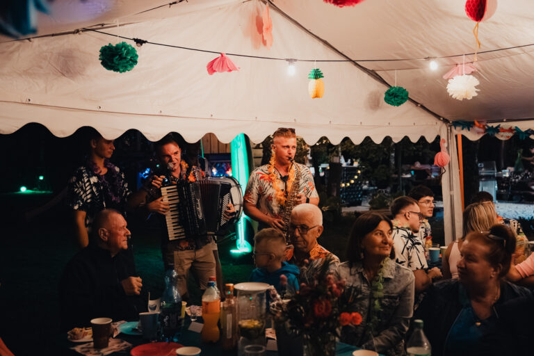 18nastka Klaudii-557