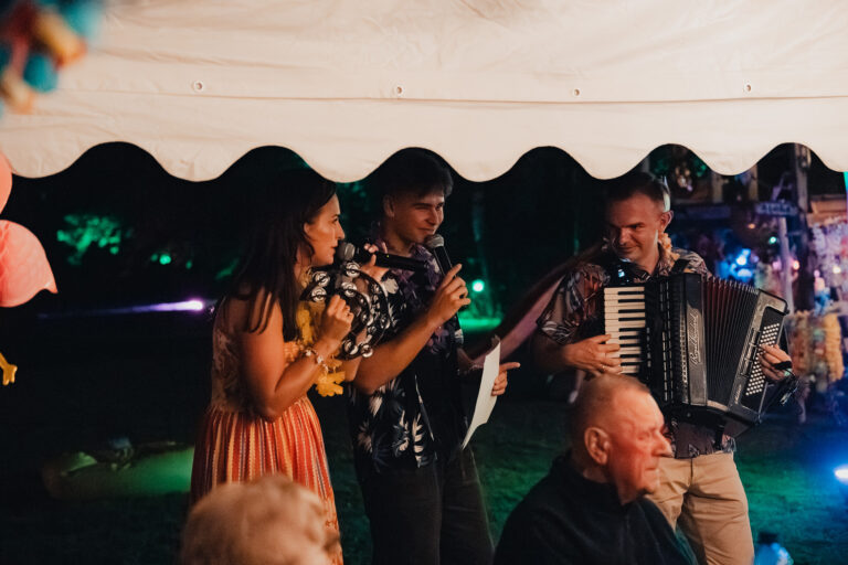 18nastka Klaudii-590