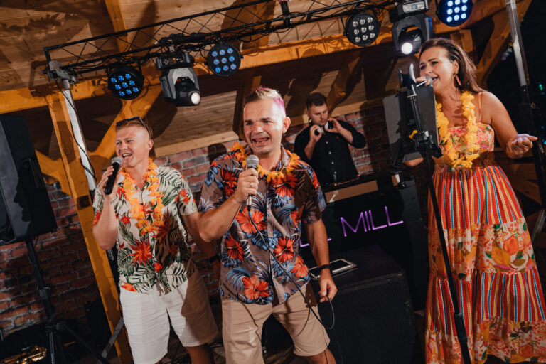 18nastka Klaudii-704