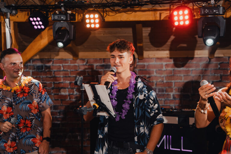 18nastka Klaudii-710