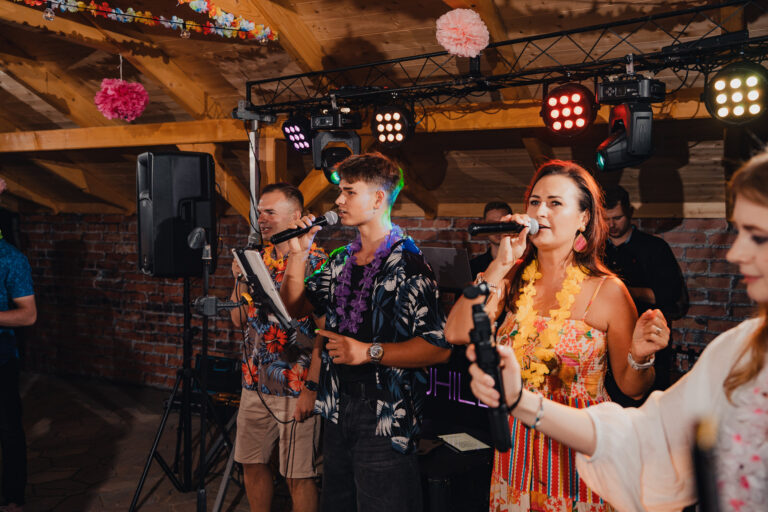 18nastka Klaudii-733