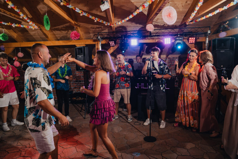 18nastka Klaudii-736