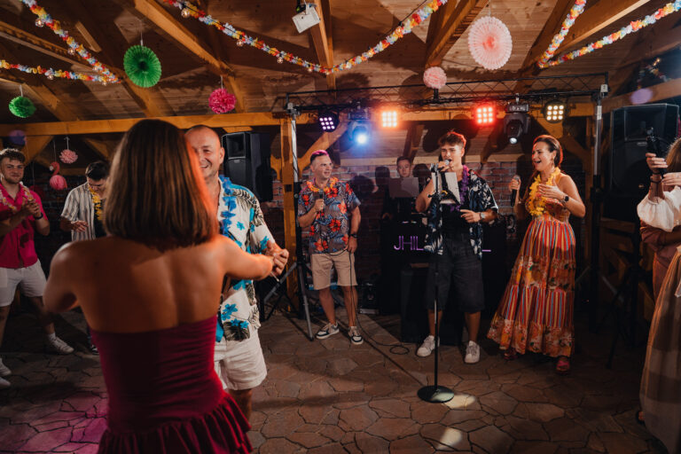 18nastka Klaudii-738