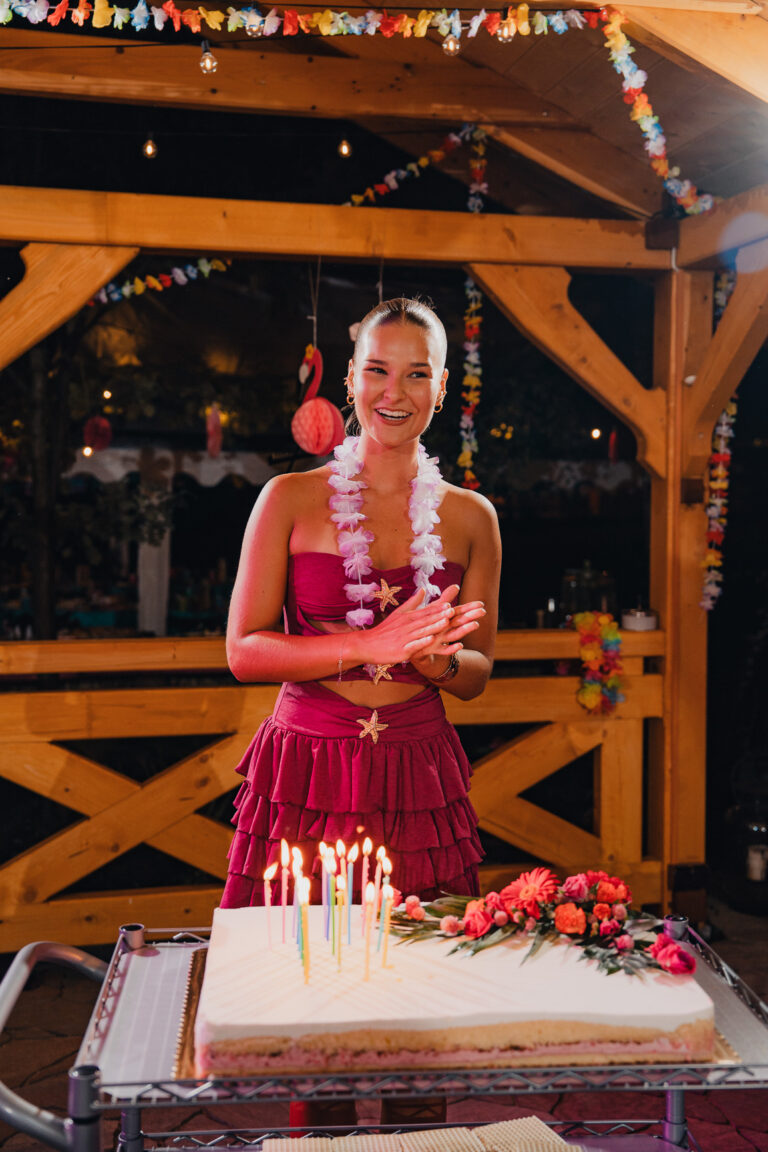 18nastka Klaudii-833