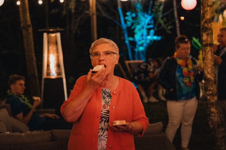 18nastka Klaudii-863