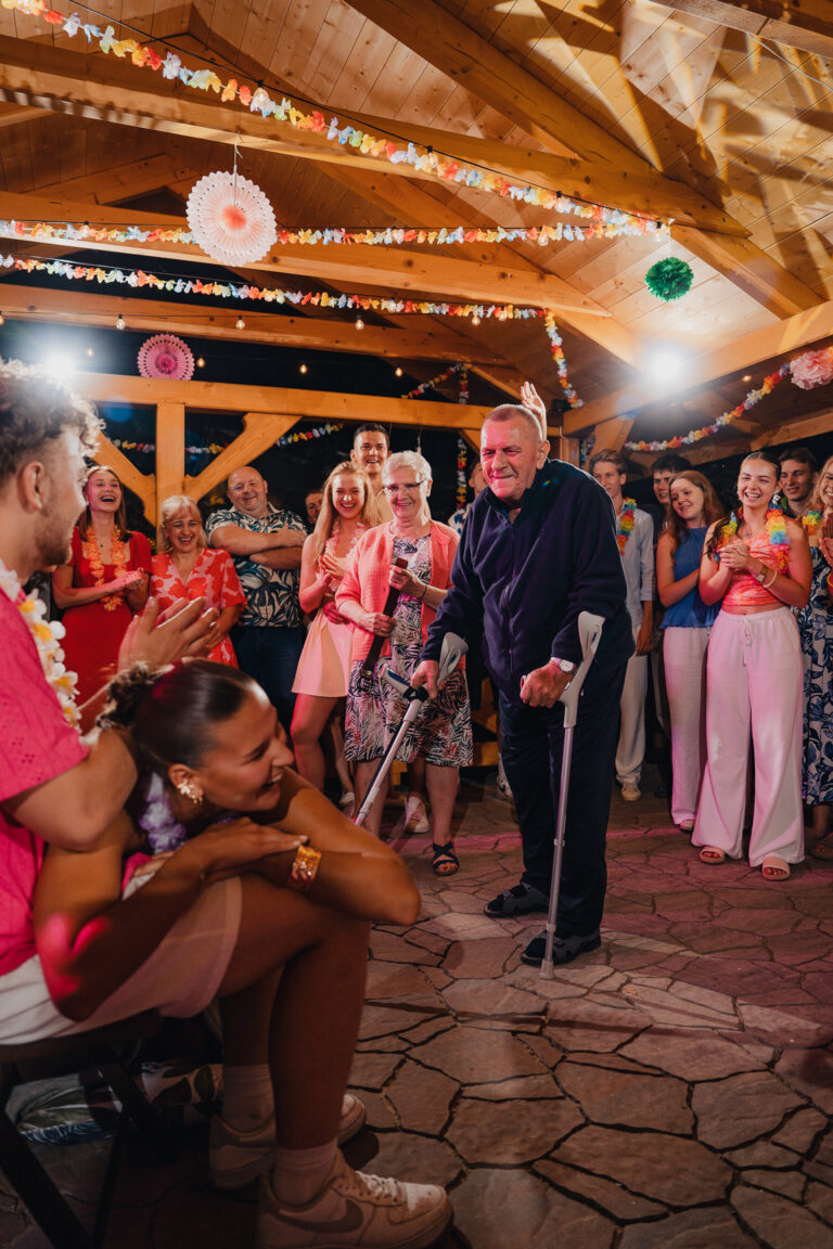 18nastka Klaudii-891