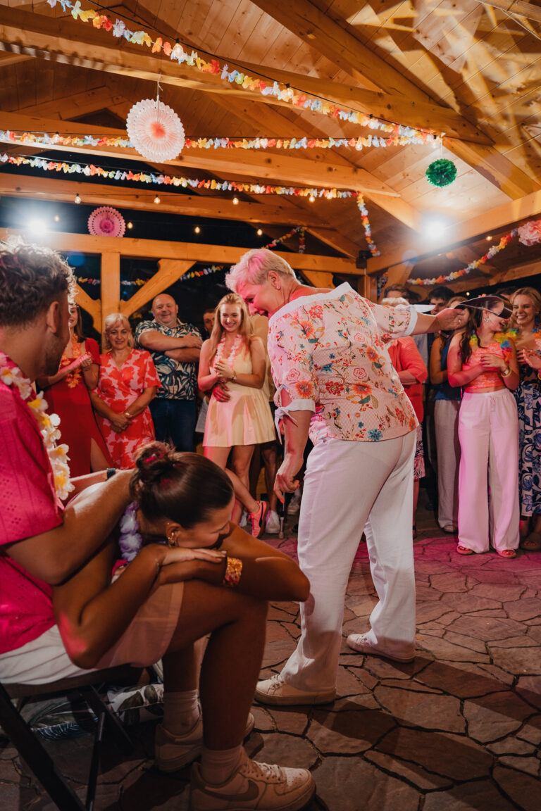 18nastka Klaudii-894