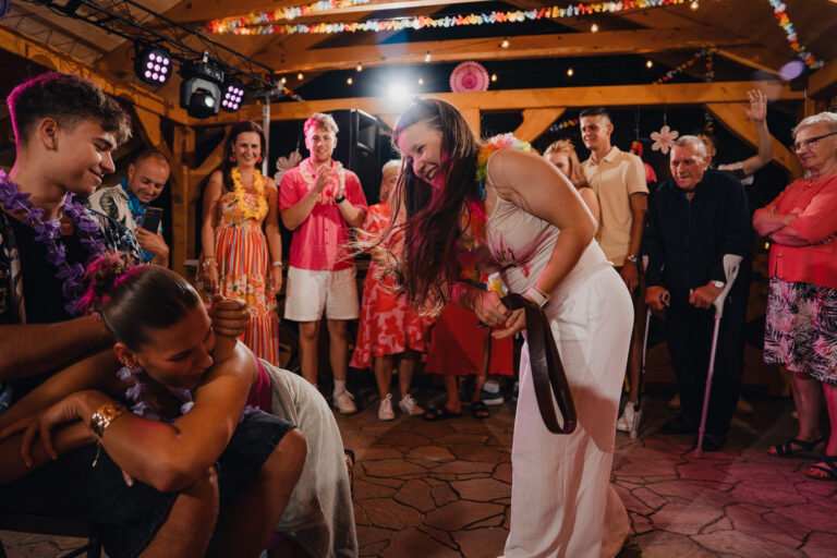 18nastka Klaudii-905