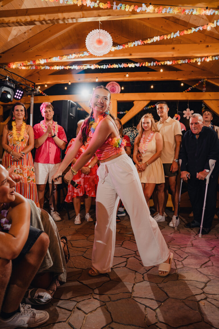 18nastka Klaudii-917