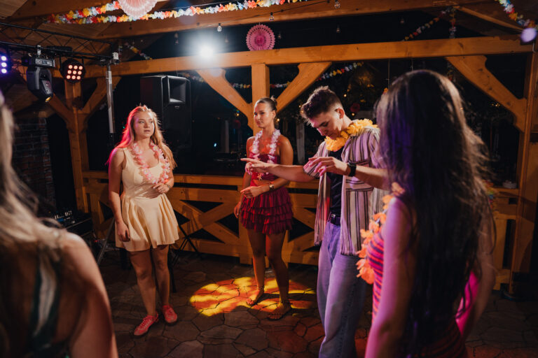 18nastka Klaudii-983