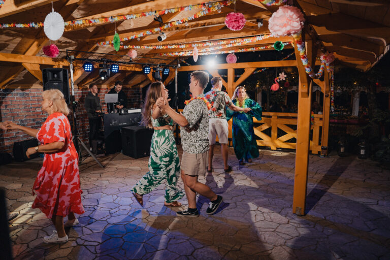 18nastka Klaudii-998