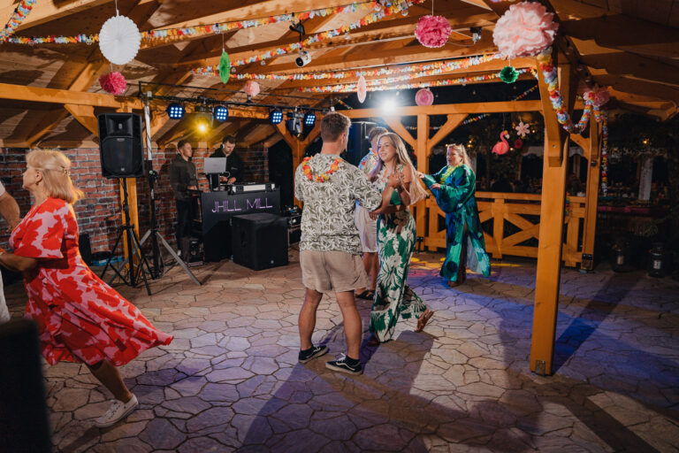 18nastka Klaudii-999