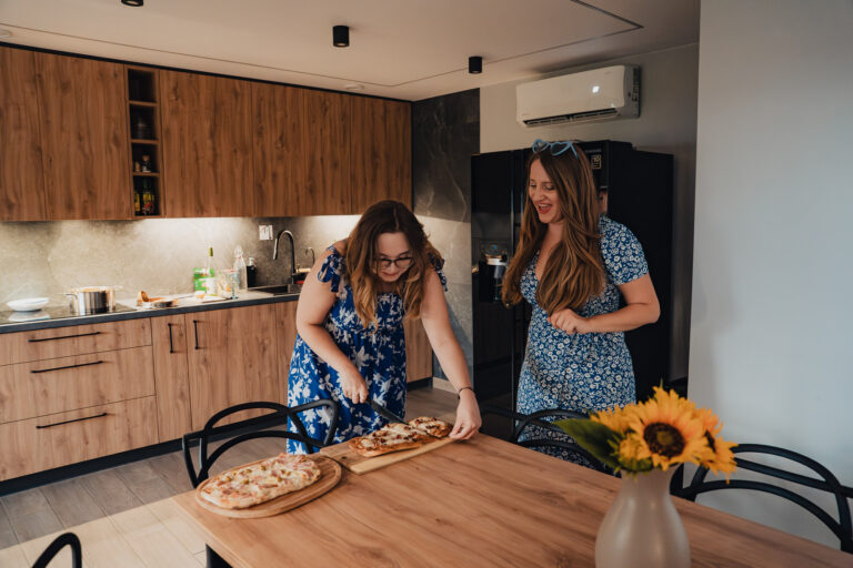 2025-09-13 – panienski rzymska chata-303