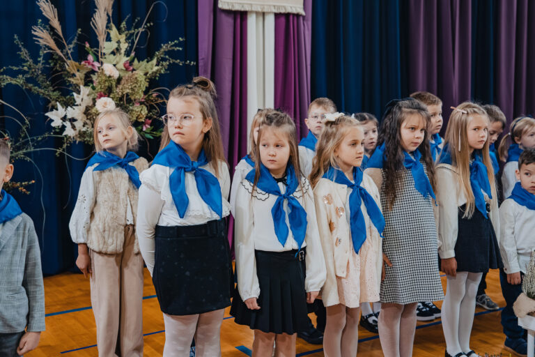 2025-10-17 pasowanie pierwszakow (10)