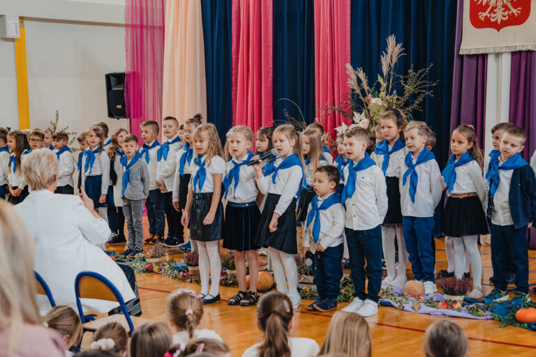 2025-10-17 pasowanie pierwszakow (103)