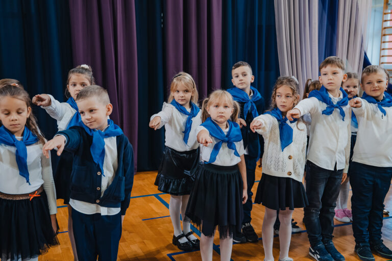 2025-10-17 pasowanie pierwszakow (12)