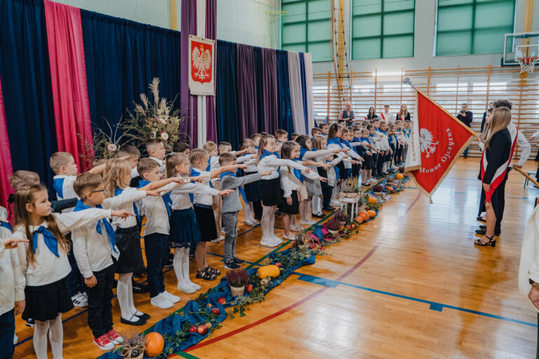 2025-10-17 pasowanie pierwszakow (120)