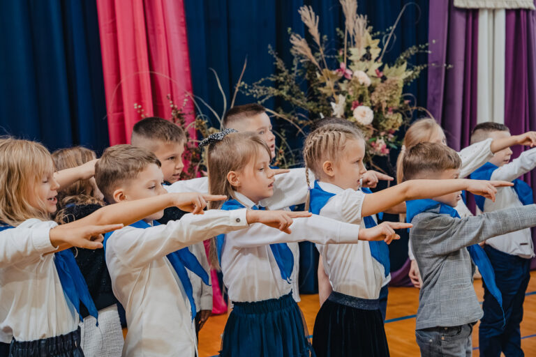 2025-10-17 pasowanie pierwszakow (121)