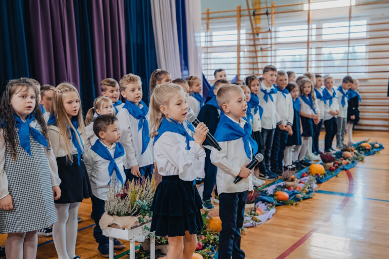 2025-10-17 pasowanie pierwszakow (125)