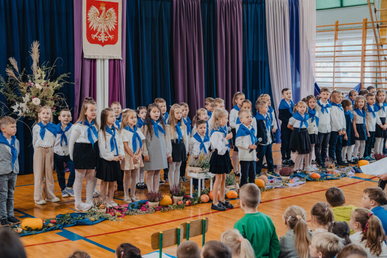 2025-10-17 pasowanie pierwszakow (130)