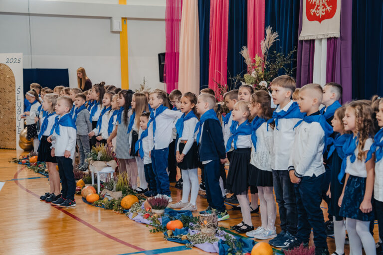 2025-10-17 pasowanie pierwszakow (133)