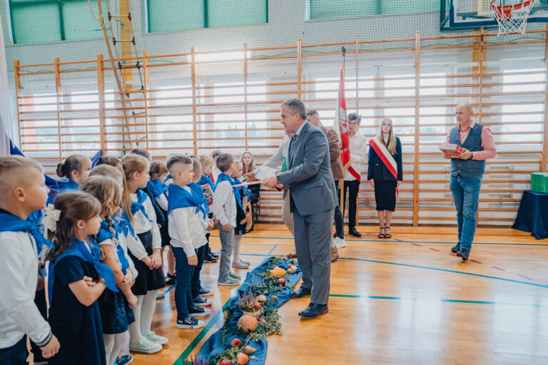 2025-10-17 pasowanie pierwszakow (148)