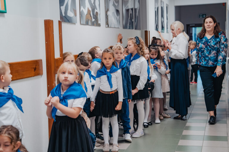 2025-10-17 pasowanie pierwszakow (15)