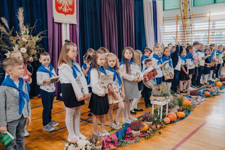 2025-10-17 pasowanie pierwszakow (165)