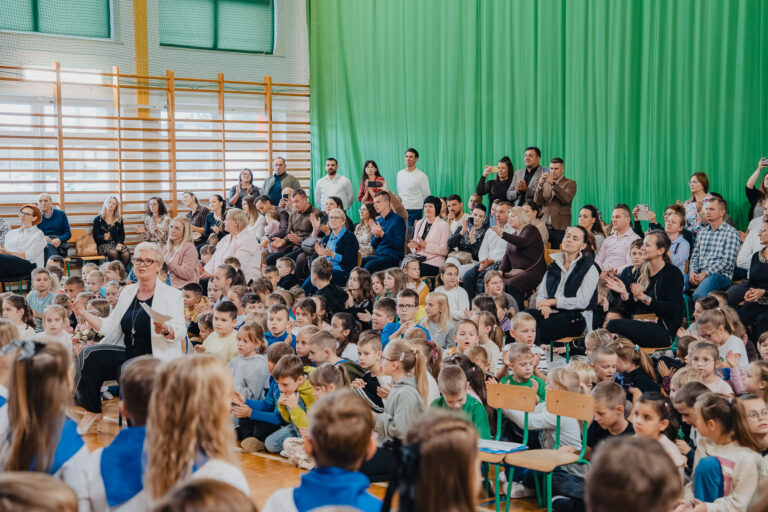 2025-10-17 pasowanie pierwszakow (174)