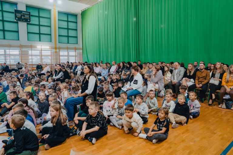 2025-10-17 pasowanie pierwszakow (19)