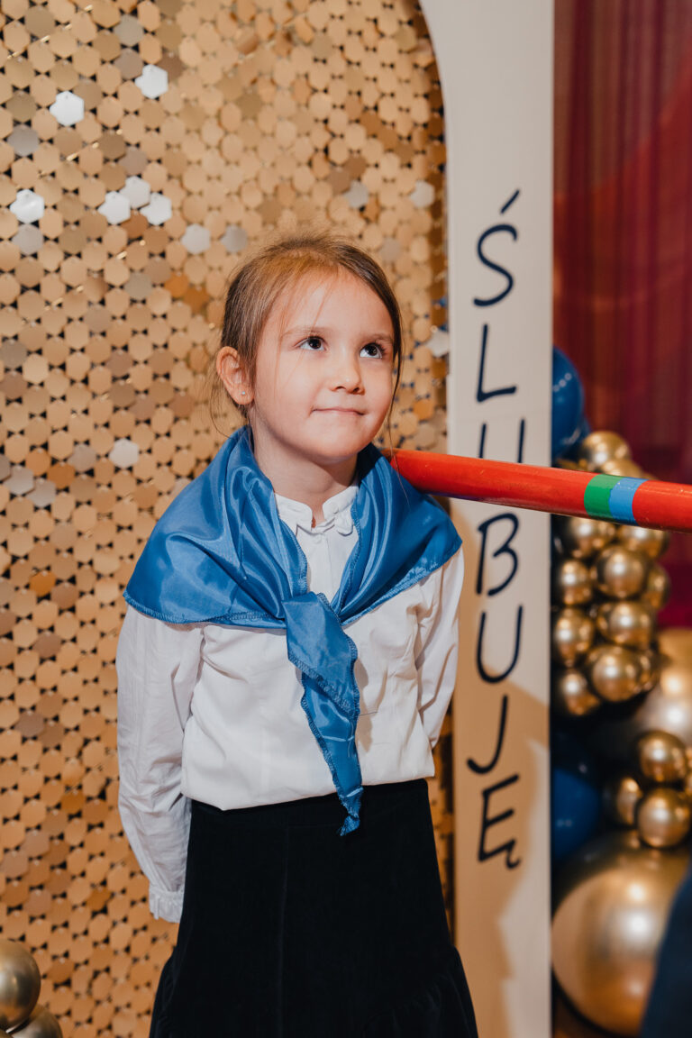 2025-10-17 pasowanie pierwszakow (239)