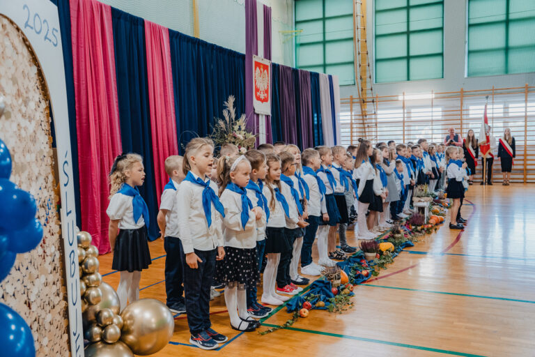 2025-10-17 pasowanie pierwszakow (247)