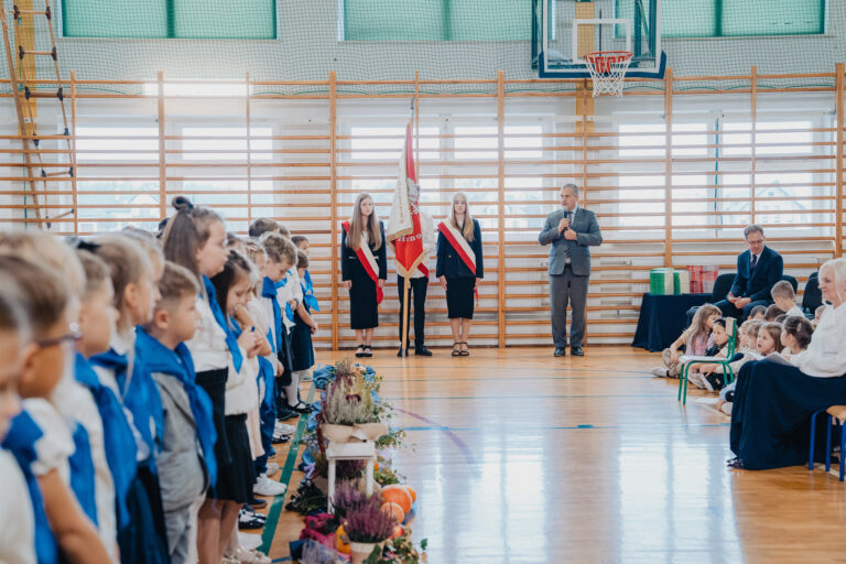 2025-10-17 pasowanie pierwszakow (256)