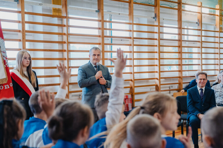 2025-10-17 pasowanie pierwszakow (257)