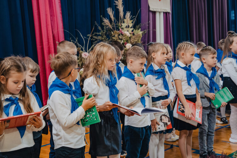 2025-10-17 pasowanie pierwszakow (273)