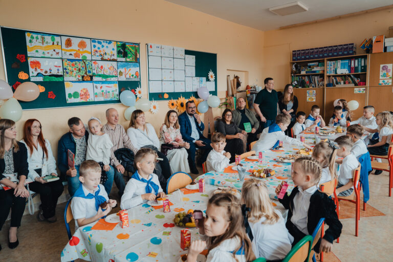 2025-10-17 pasowanie pierwszakow (277)