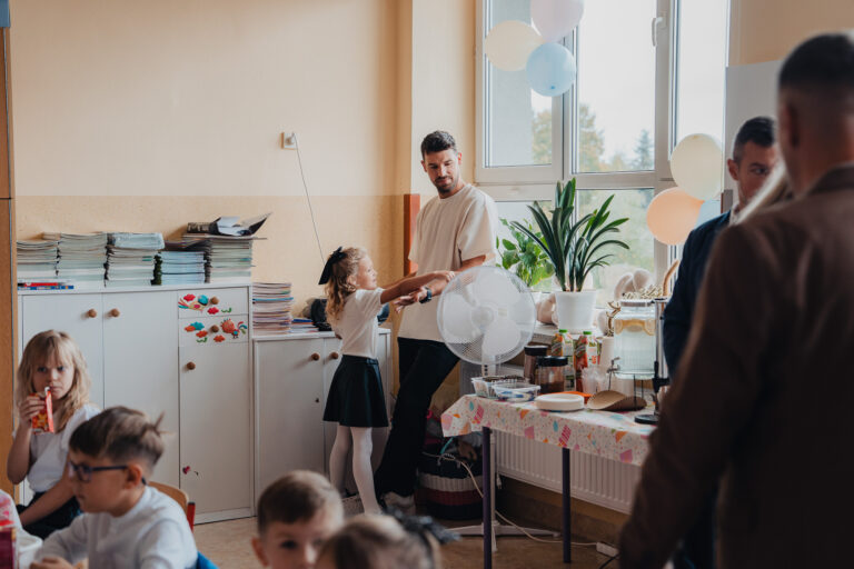 2025-10-17 pasowanie pierwszakow (281)