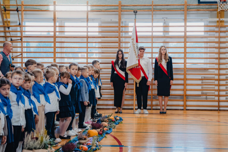 2025-10-17 pasowanie pierwszakow (32)