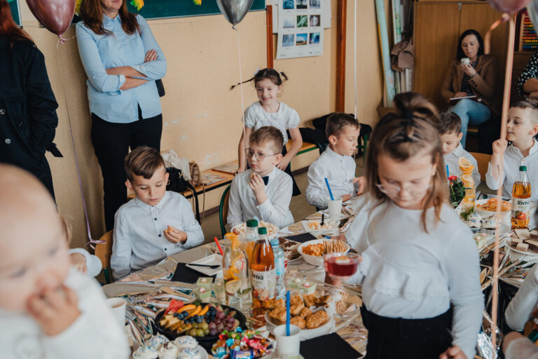 2025-10-17 pasowanie pierwszakow (330)