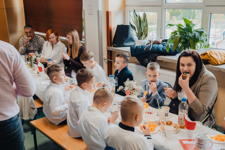 2025-10-17 pasowanie pierwszakow (347)