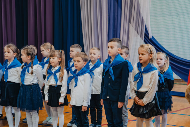 2025-10-17 pasowanie pierwszakow (50)