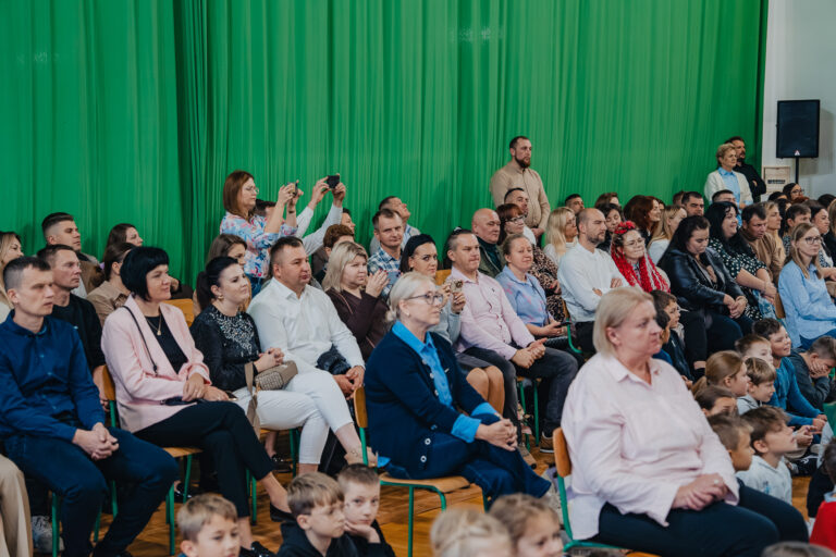 2025-10-17 pasowanie pierwszakow (53)