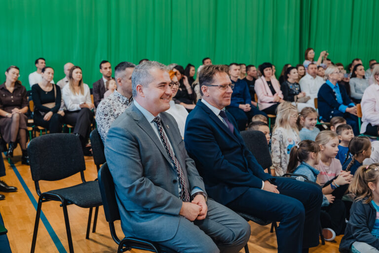 2025-10-17 pasowanie pierwszakow (58)