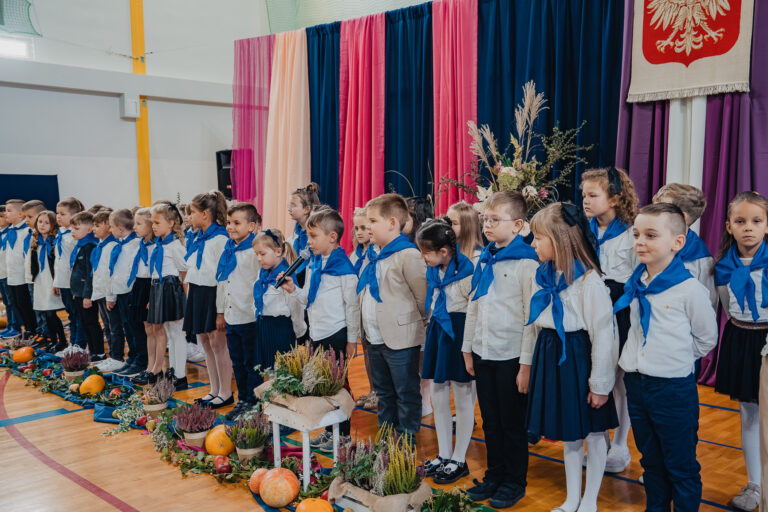 2025-10-17 pasowanie pierwszakow (61)