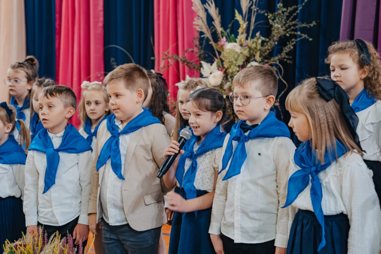 2025-10-17 pasowanie pierwszakow (65)