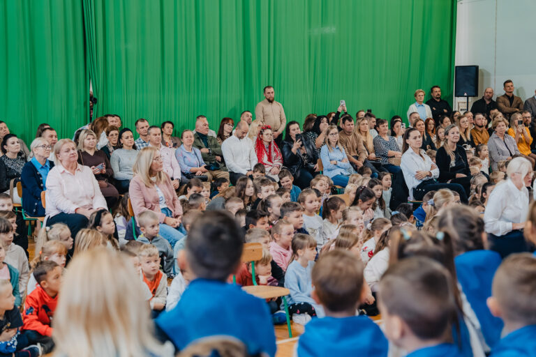 2025-10-17 pasowanie pierwszakow (67)