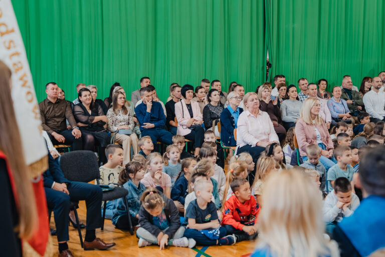 2025-10-17 pasowanie pierwszakow (68)